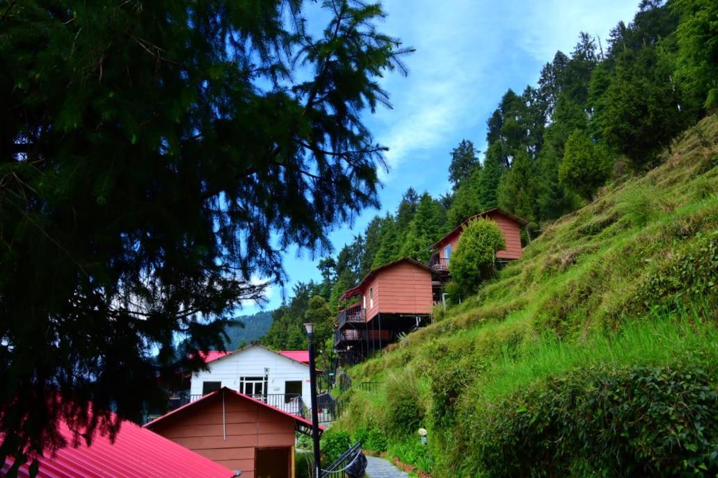 Aamod Resorts Dalhousie ! Luxury Cottage Resort Exterior foto